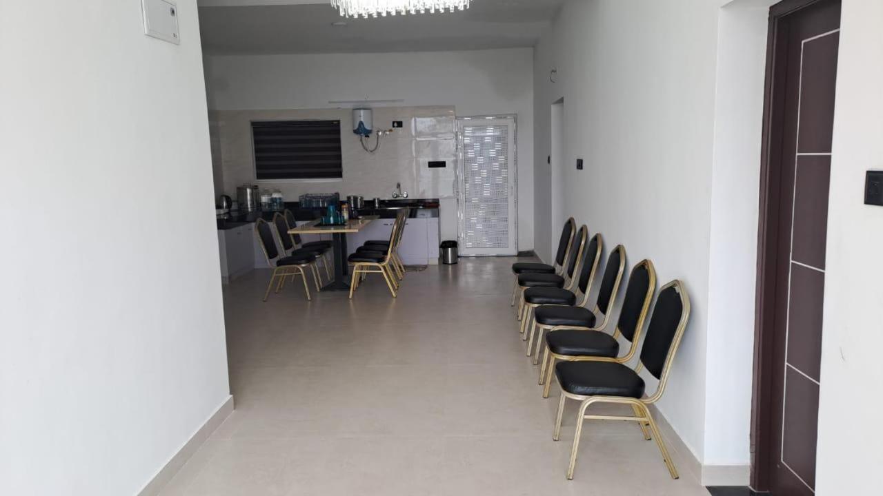 Minus 1 Hotel Кодайканал Екстериор снимка