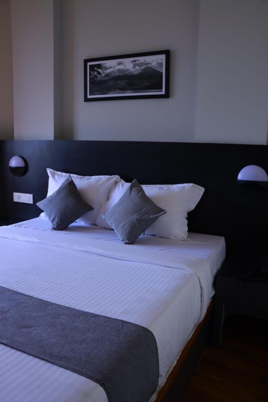 Minus 1 Hotel Кодайканал Екстериор снимка