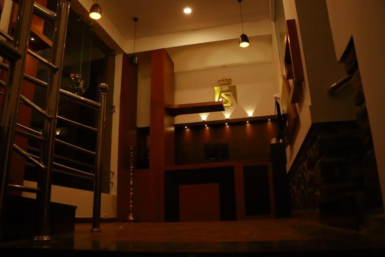 Minus 1 Hotel Кодайканал Екстериор снимка
