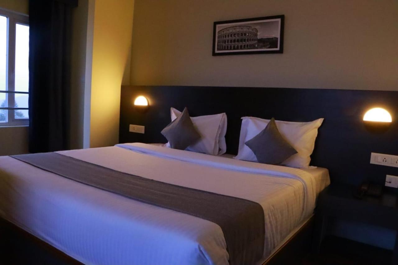 Minus 1 Hotel Кодайканал Екстериор снимка